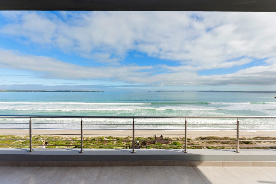 7 Bedroom Property for Sale in Calypso Beach Western Cape